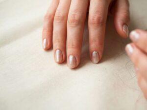 efekt manicure tytanowego